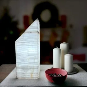 Glacier Onyx Table Lamp